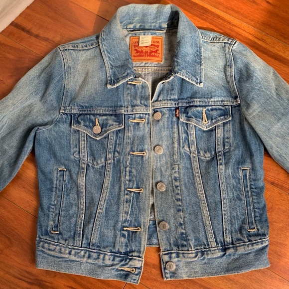 Levi’s women’s denim jacket - Picture 2 of 5